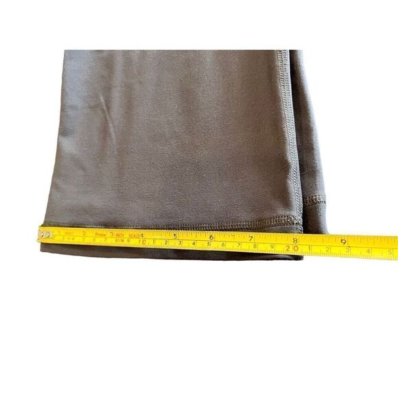 UNDER ARMOUR capri athletic Pants size Medium - Picture 7 of 9